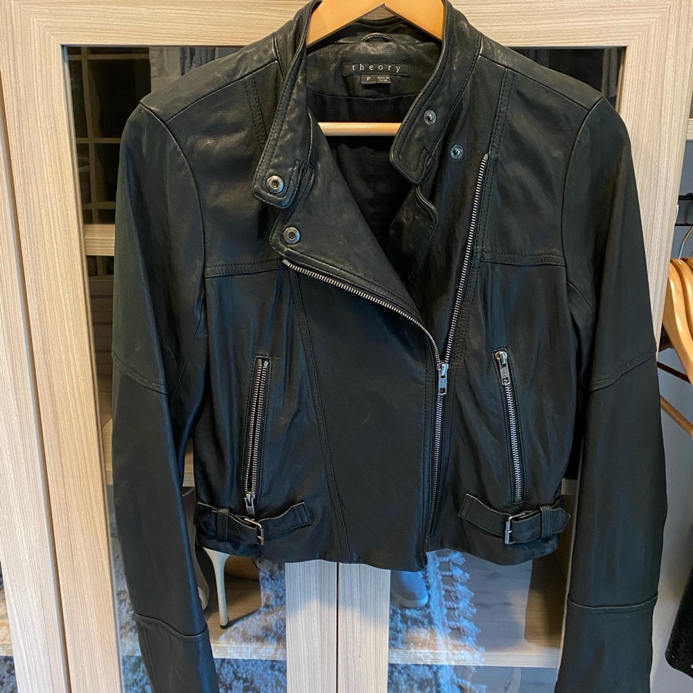 Theory lamb leather jacket in P